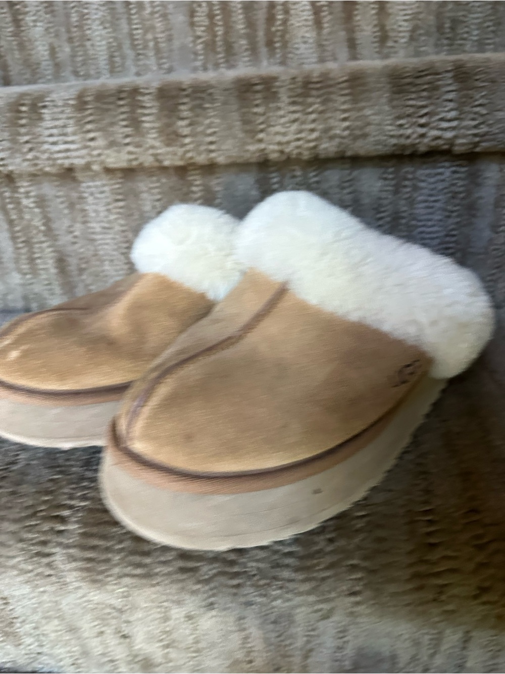 UGG Cozy Shearling-Lined Mule platform Slippers - Chestnut women’s 39